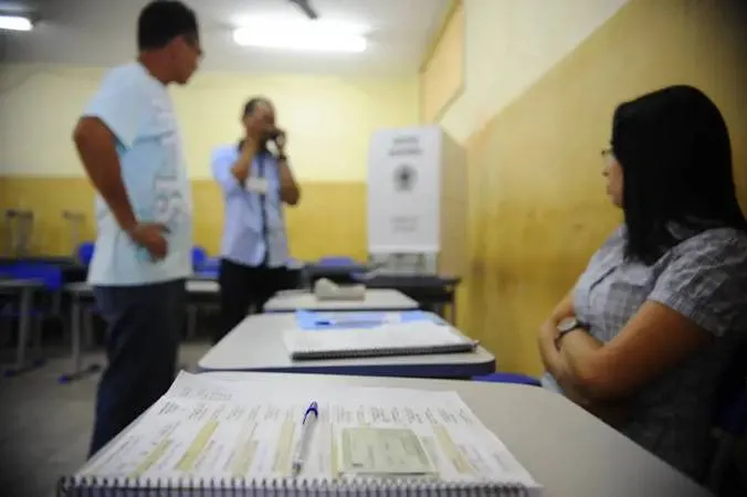 Eleitor pode se inscrever para ser mesário voluntário
