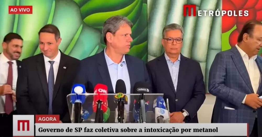 Tarcísio confirma 5 mortos por intoxicação por metanol em SP e nega vínculo do PCC com casos